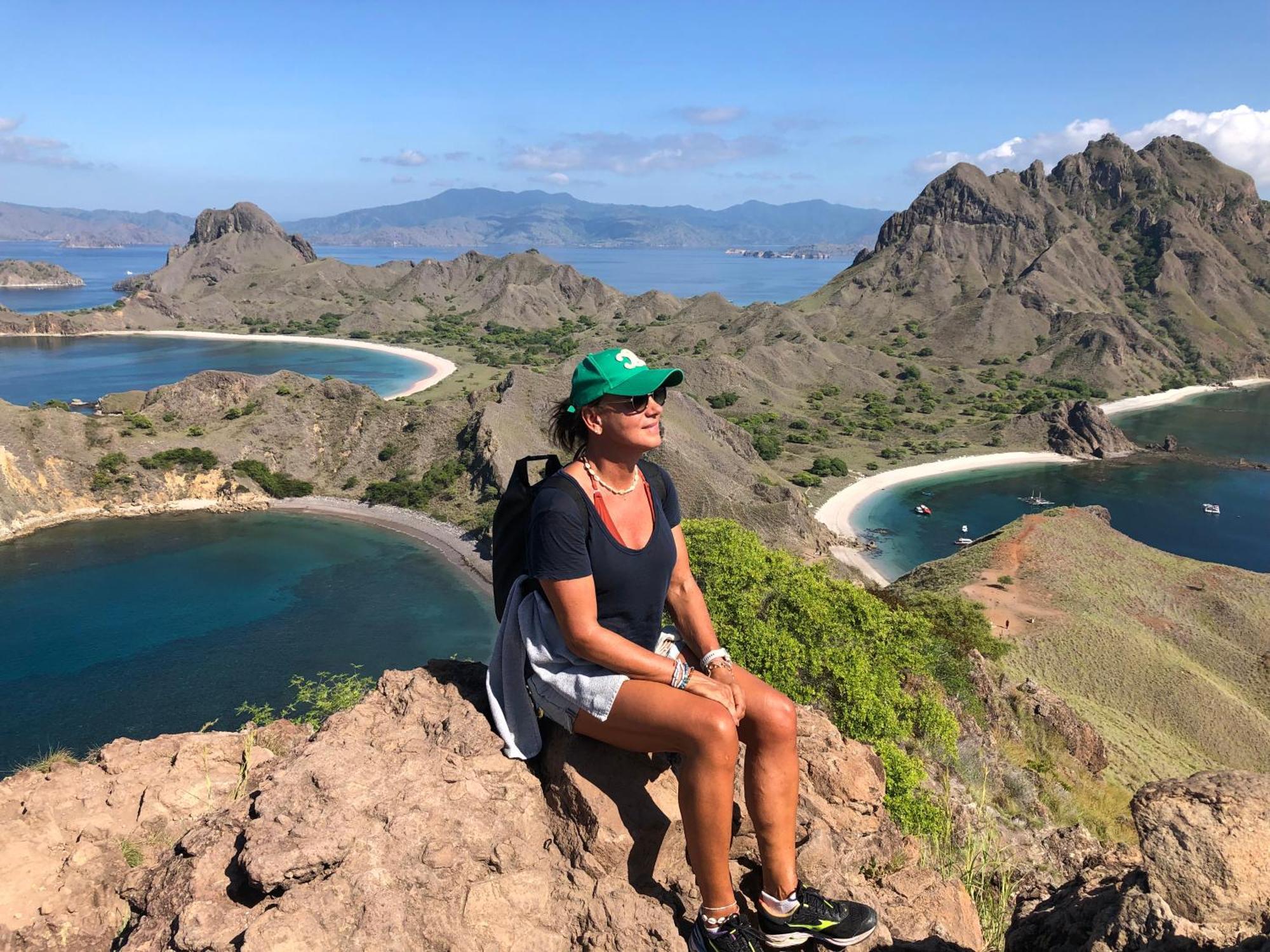 Dua Putri Komodo Homestay Eksteriør billede